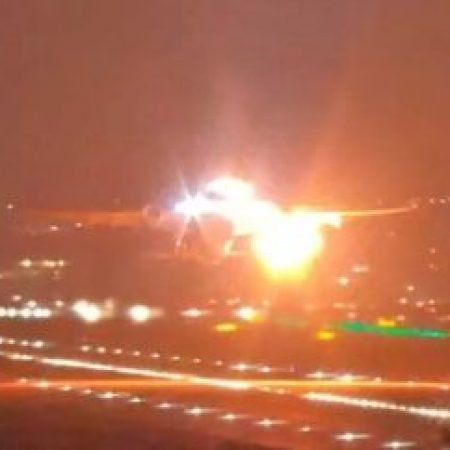 Motor de avião explode após decolagem e piloto realiza pouso de emergência em Guarulhos