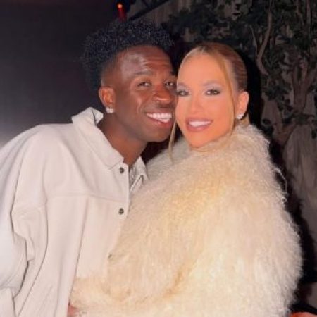 Vini Jr. reage a post de Virginia e se declara: “Apaixonado por você”