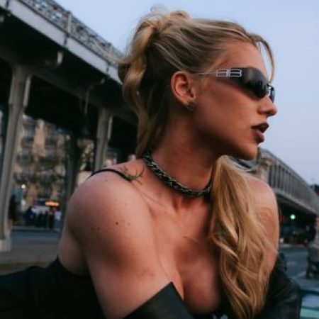 Virginia Fonseca celebra carreira internacional e viagem a Paris: “Foi uma porta de entrada”