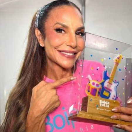Ivete Sangalo acumula prêmios no Carnaval de 2026 e celebra: “Faço com amor”