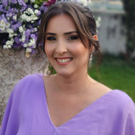 Mulher é diagnosticada com endometriose no coração após anos achando que estava infartando