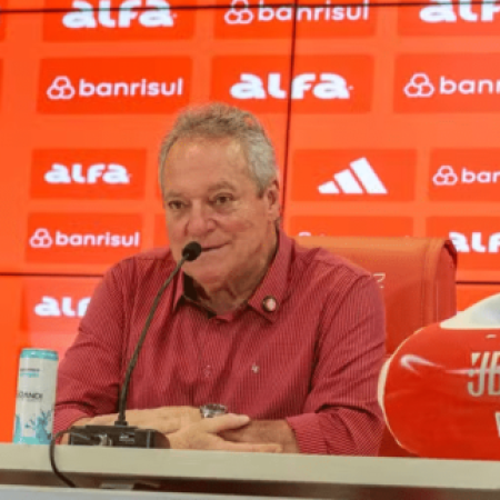 Abel Braga se defende após críticas: “Quem perde um filho, não é homofóbico”