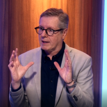 Saída da Globo, vida no Japão e cobertura de tufão: Márcio Gomes conta bastidores da carreira