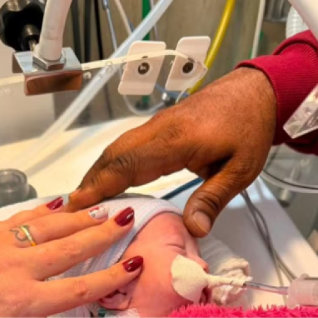 Bebê dado como morto volta a se mexer em saco funerário após 2 horas em hospital de SP