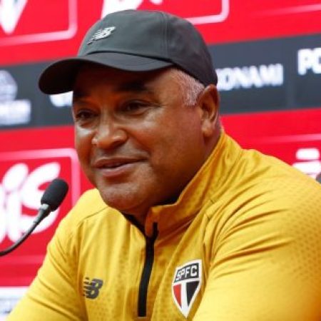 Quando o futebol deixa de ser bola para virar discurso