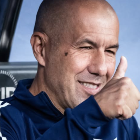 Leonardo Jardim já está no CT e Flamengo ajusta detalhes finais antes do anúncio