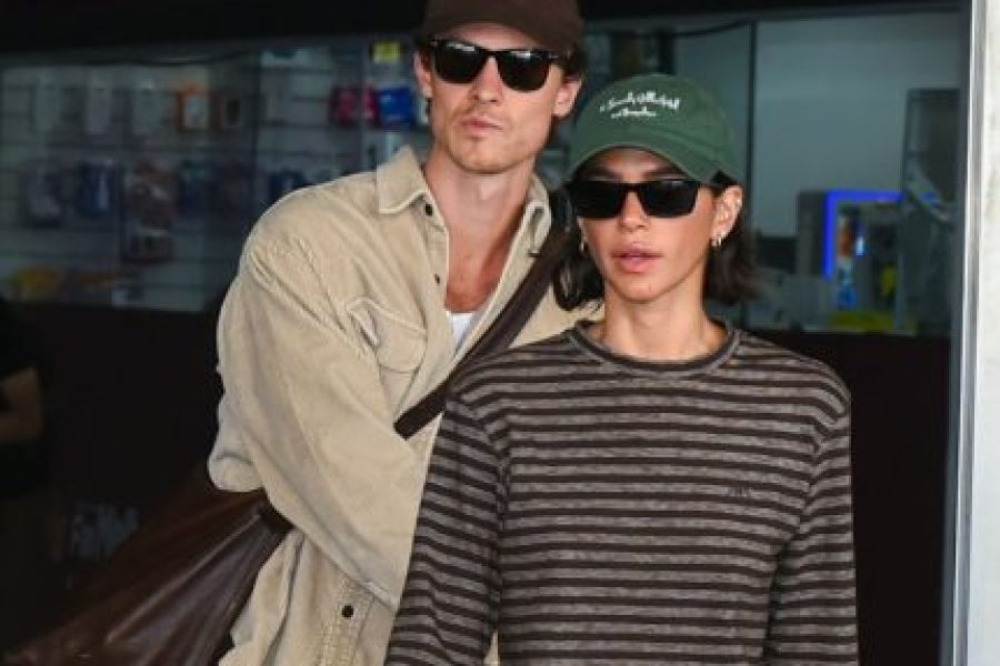 t2qEiDCx-Bruna-Marquezine-e-Shawn-Mendes-430x323.jpg