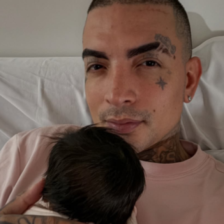 Filha de MC Guimê é diagnosticada com APLV. Entenda a condição!