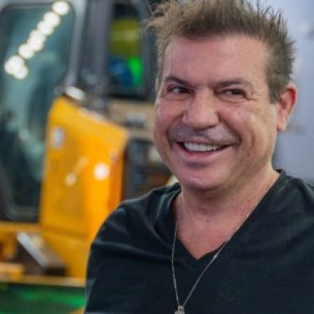 Ex-jogador Luizão nega ser dono de bar em polêmica de R$ 60 mil com Prefeitura
